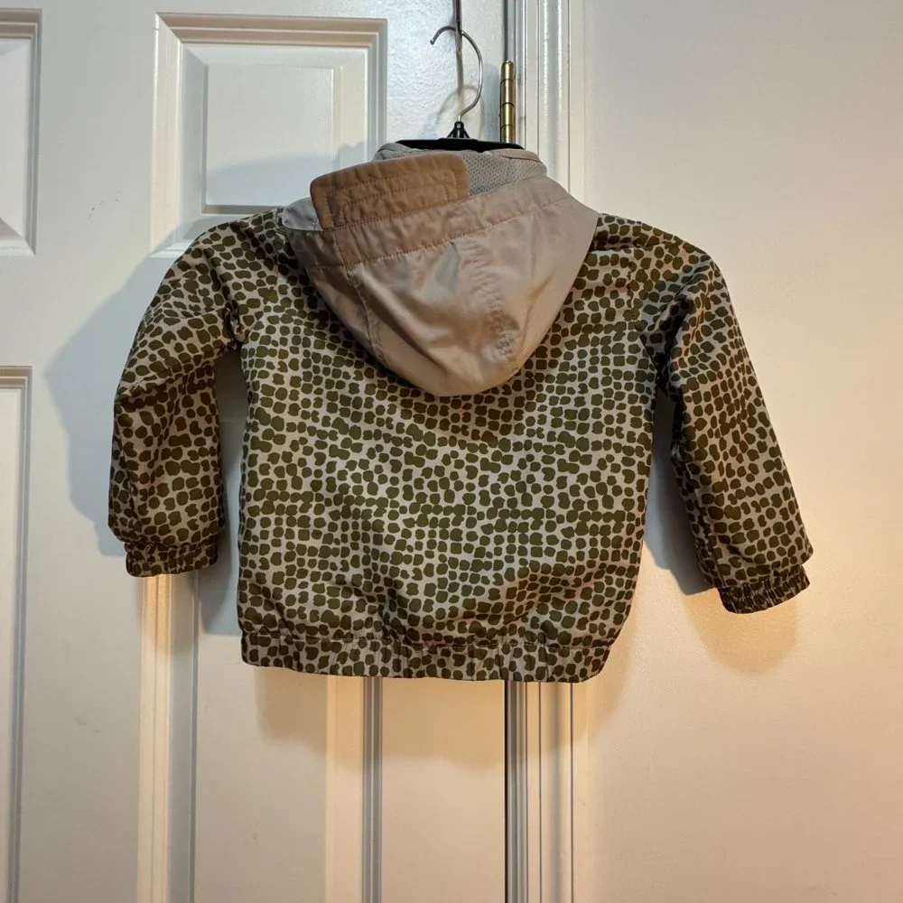 Stella Mccartney kids 2 year old windbreaker with hoodie